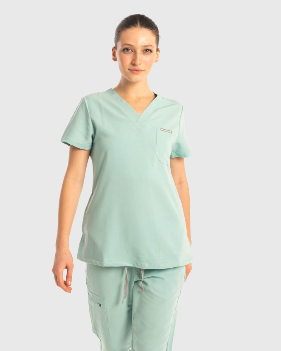 Μπλούζα νοσηλεύτριας